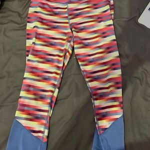 kids athletic capris